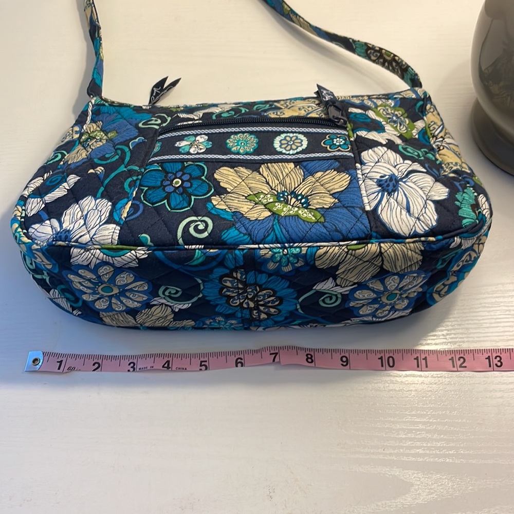 Vera Bradley Bag - Picture 3 of 8